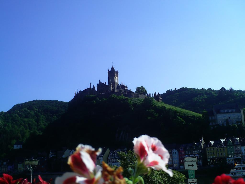 Haus-Anka Hotel Cochem Bagian luar foto